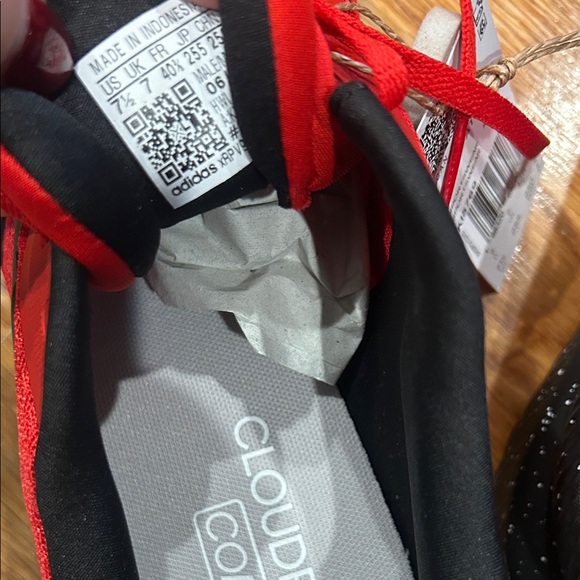 Adidas Bold Red and Black Athletic running Shoes sneakers 7.5 men’s / 9 women’s - Picture 7 of 8